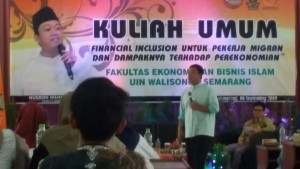 Nusron Wahid saat mengisi acara studium general FEBI di Audit 1 Kampus 1 UIN Walisongo Semarang. Jumat, (6/9/19)