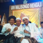 Kiai Budi Ajak Ratusan Mahasiswa Berkidung Cinta