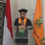 Mas Ojek Online Dapat Orderan Jadi Wisudawan Terbaik FEBI
